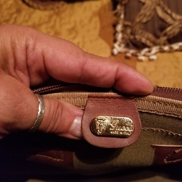 💯AUTHENTIC GUCCI CANVAS HANDBAG Final Price - Picture 4 of 11